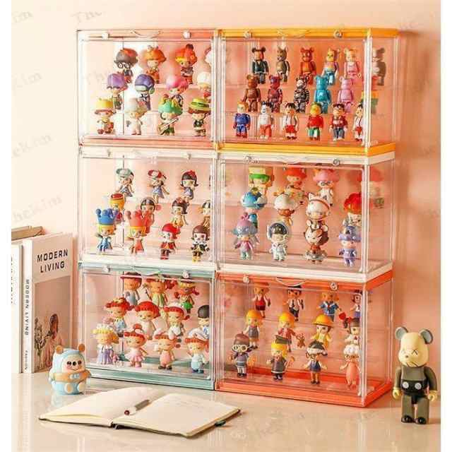 組み立て式アクリルコレクションケース(外寸：30cm横幅x17cm奥行きx23cm高さ）バッケージ内容：層板*2 ；天板*1 ；基板*1 ；右側板*1 ；左側板*1； 前板*1； 背板*1 ；?肉厚で
